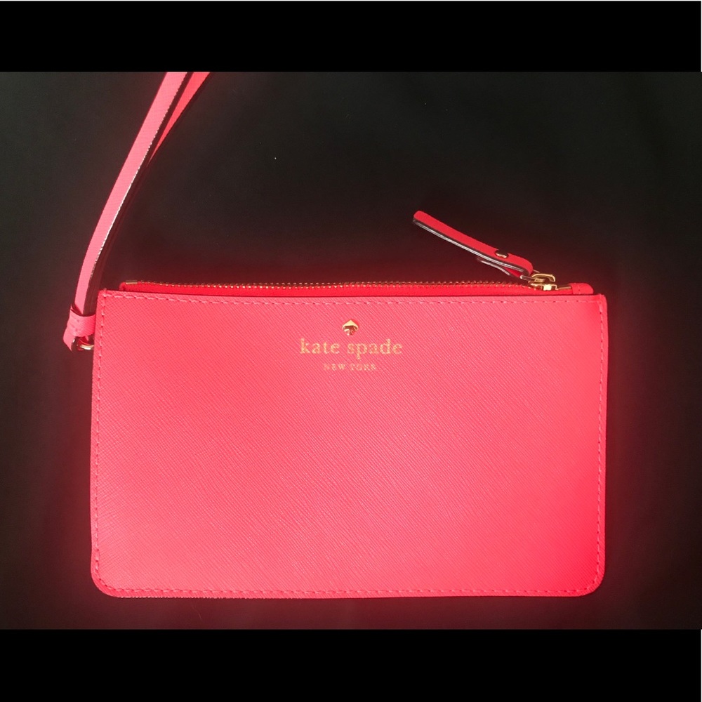 New Kate Spade coral leather wristlet